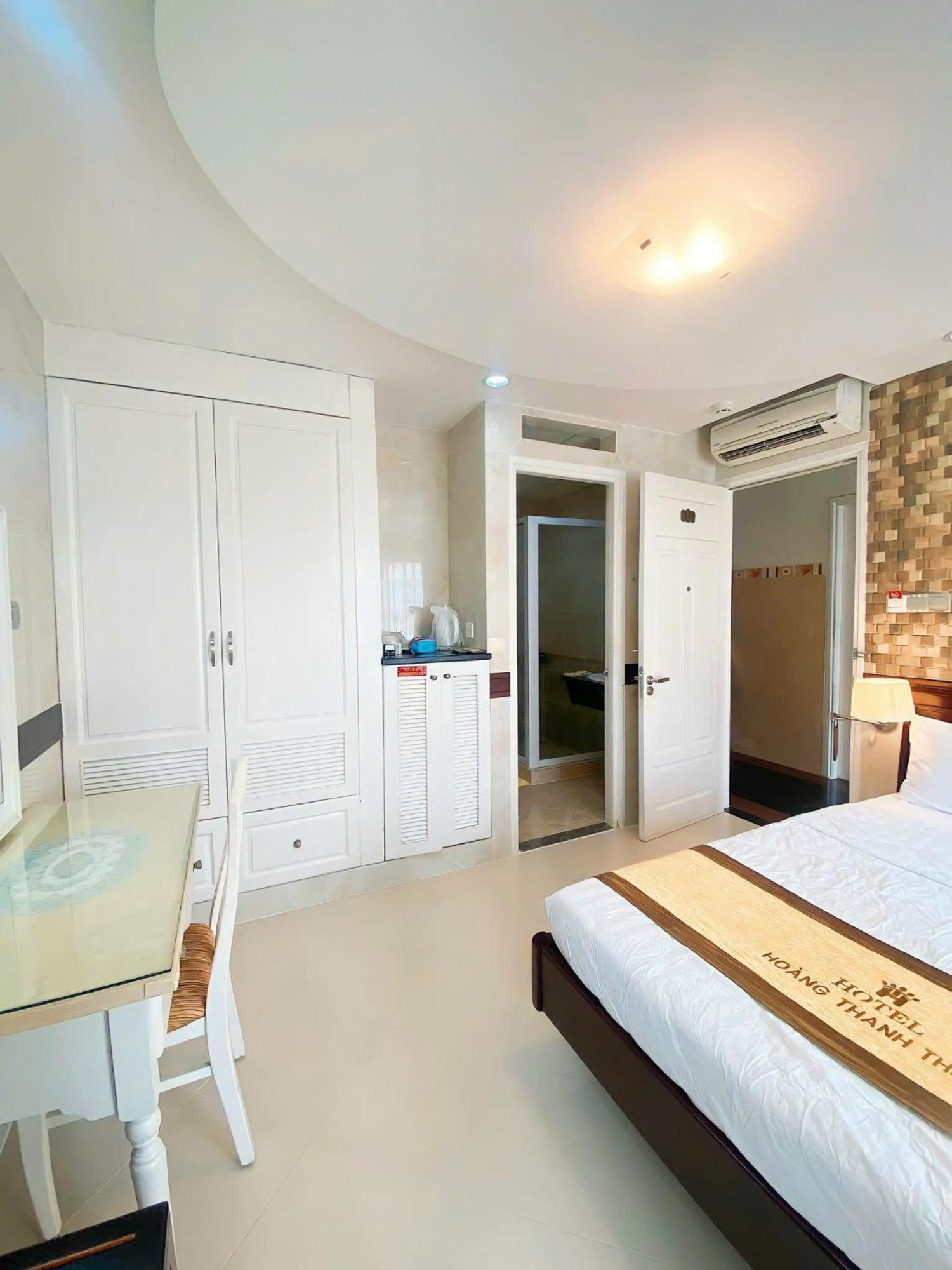 Hoang Thanh Thuy Airport Hotel 2 - Gan Am Thuc Dem Cho Hoang Hoa Tham Ho Chi Minh-stad Buitenkant foto